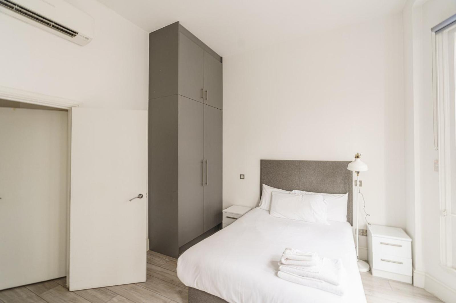 The Apartments Kensington High Street London Exteriör bild