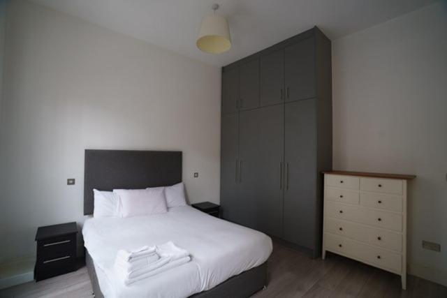 The Apartments Kensington High Street London Exteriör bild