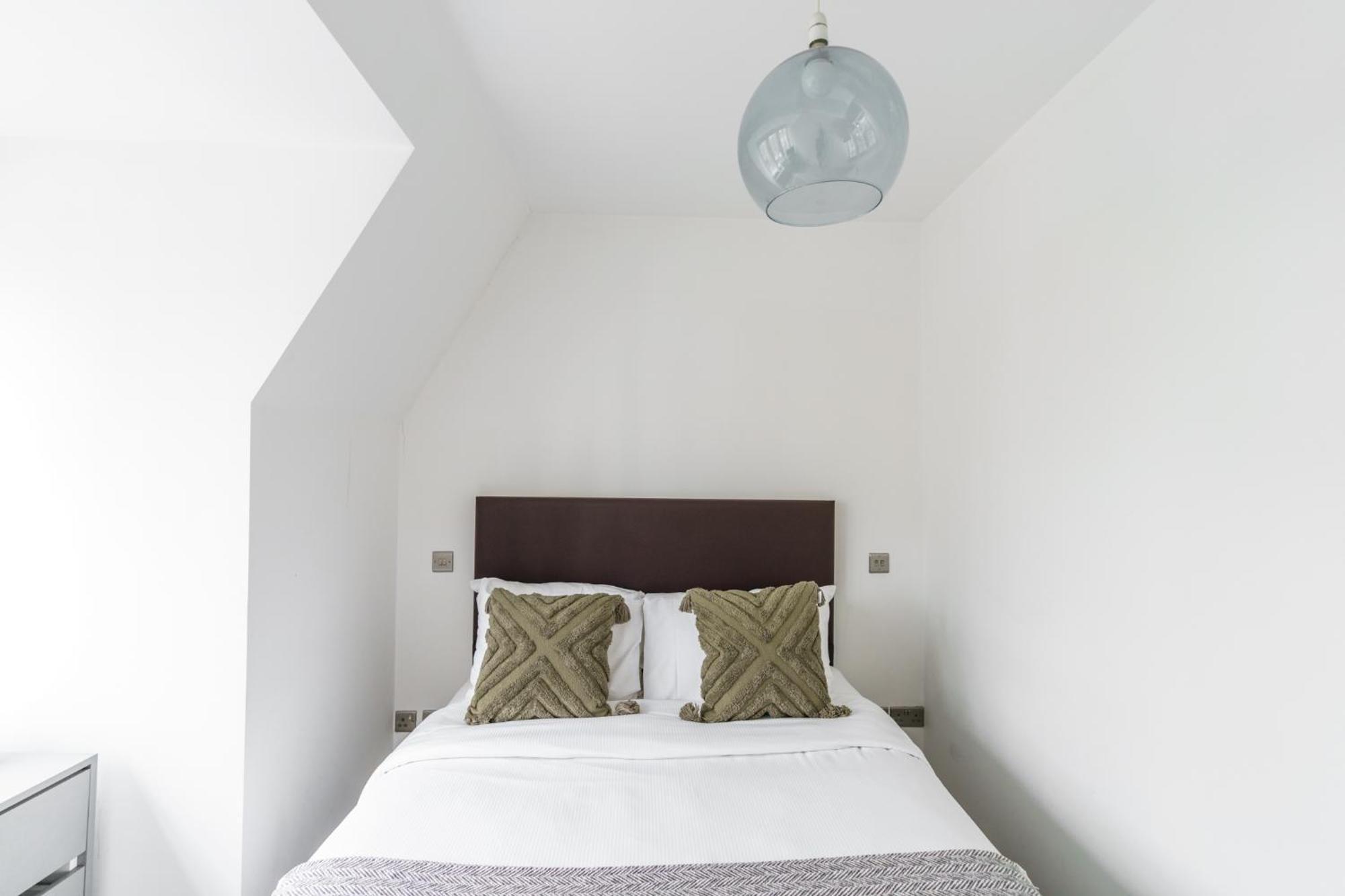 The Apartments Kensington High Street London Exteriör bild